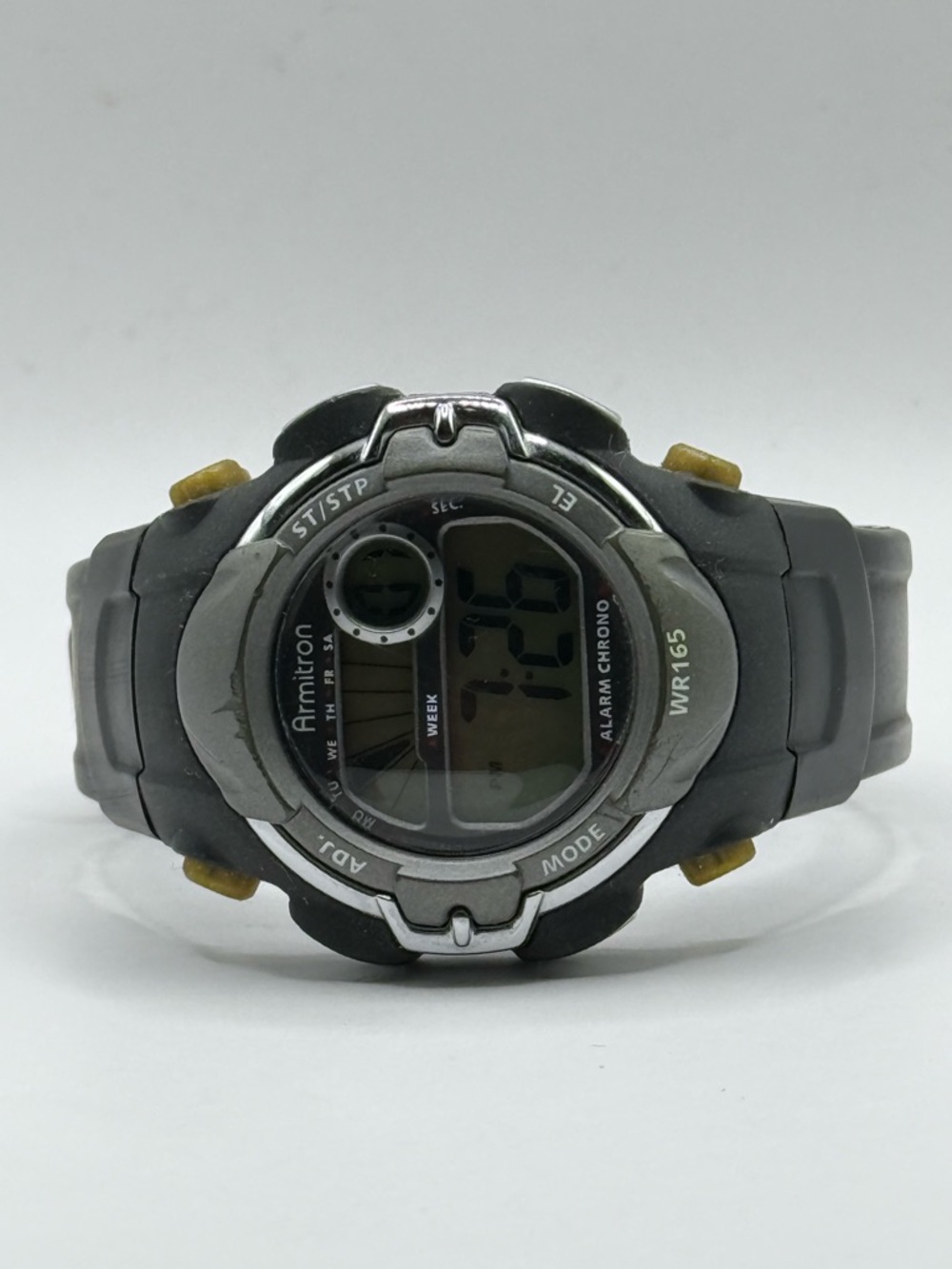 Armitron Men Watch Gray Black Rubber Chro Month Day Date WR165 (New Battery)